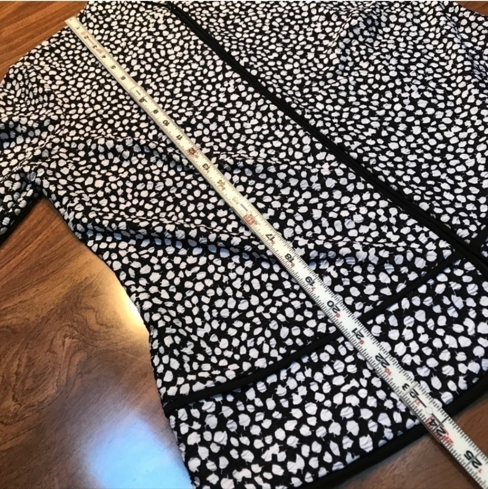 Laura Ashley Jacket Lightweight Searsucker Type Material Black White Medium - Picture 4 of 9